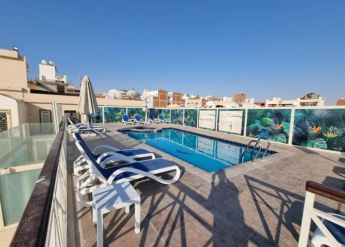 Lilly Aparthotel 4*