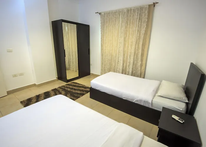Aparthotel Lilly 4*