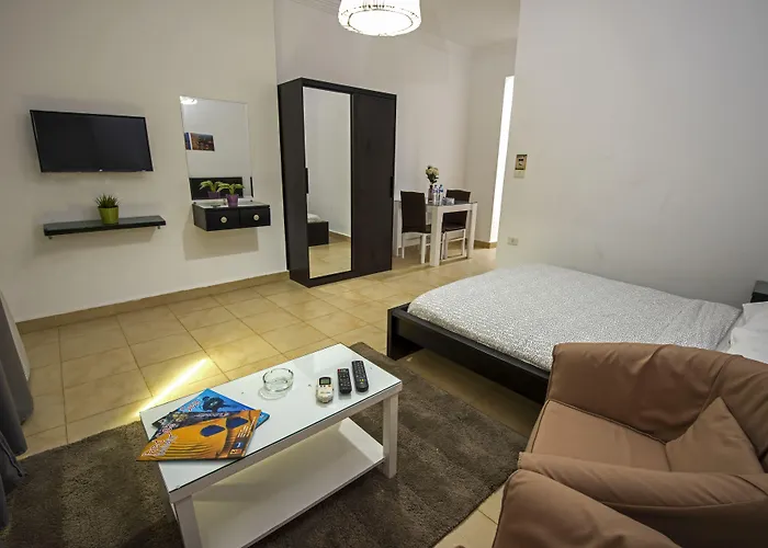Aparthotel Lilly 4*